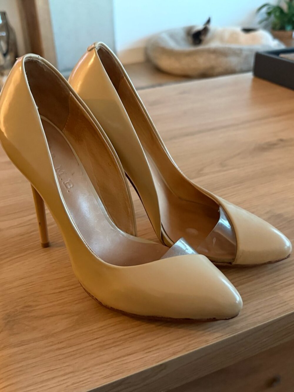 EUC L.A.M.B. Nude high heels :: Size 6